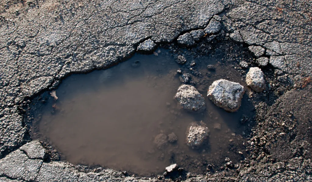 uk pothole(4)