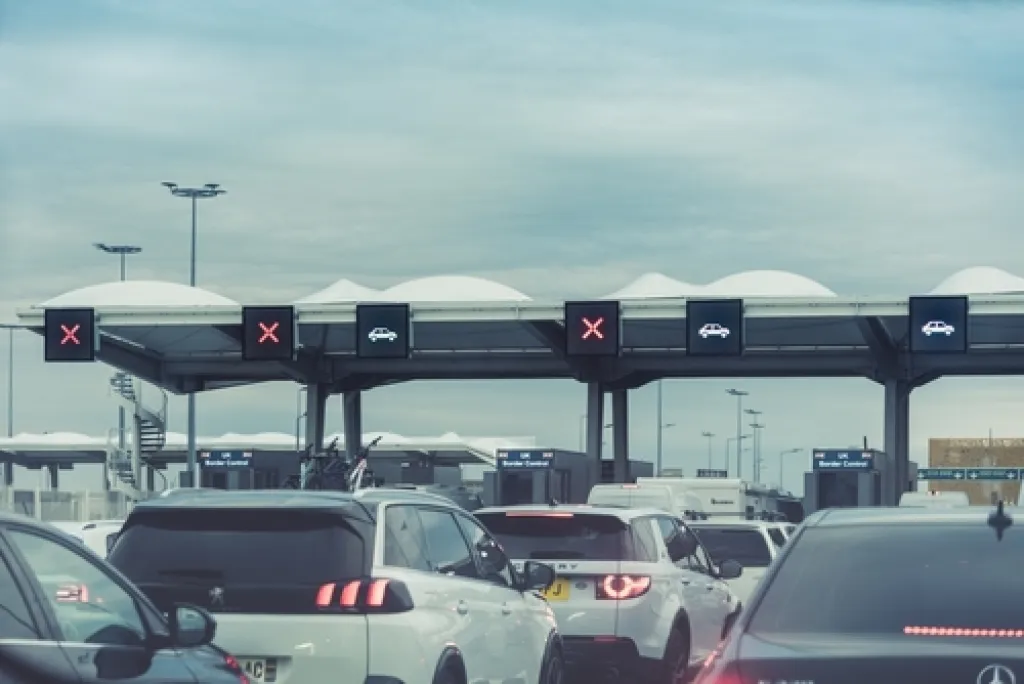 shutterstock_2559384597