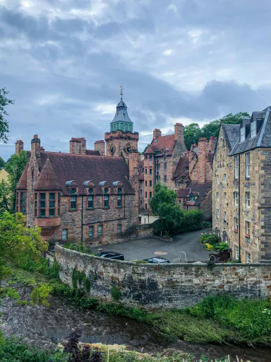 pexels-gavin-young-1903733756-29015396