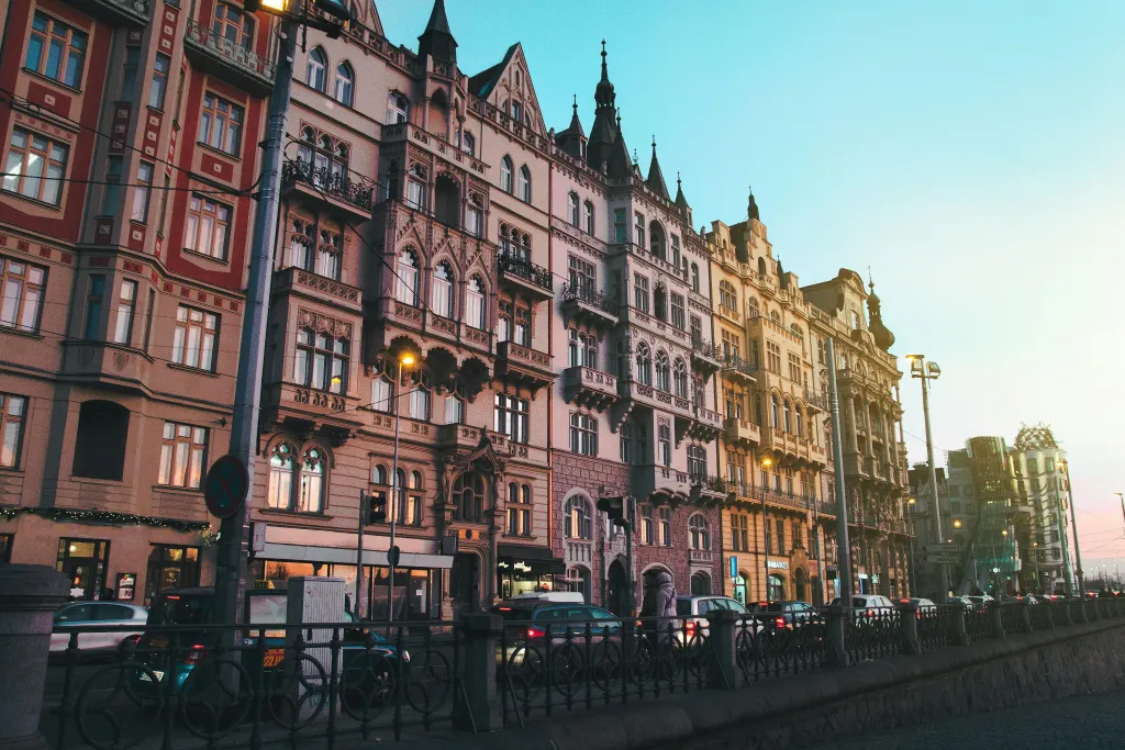 pexels-fr3nks-323311
