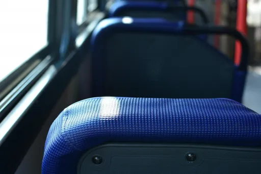 redioactive-bus-2145402_1920