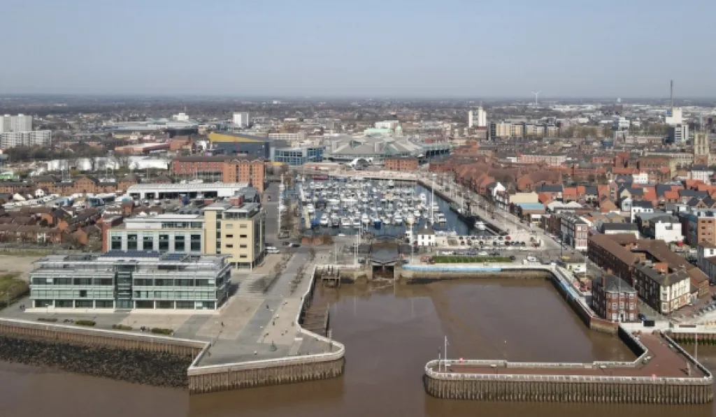 Kingston-upon-hull 1 (1)